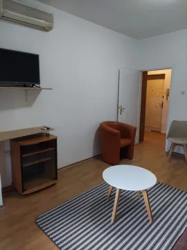 Rent, studio apartment, 30m², Centar, Podgorica - image 3