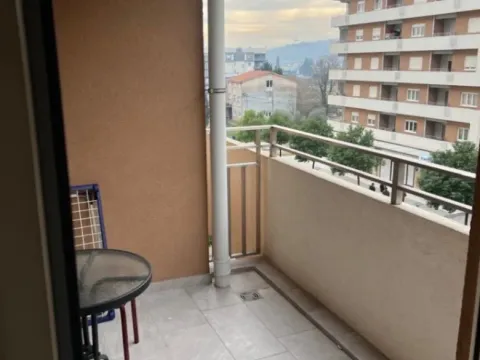 Izdavanje, jednosoban stan, 49m², Central Point, Podgorica - image 5