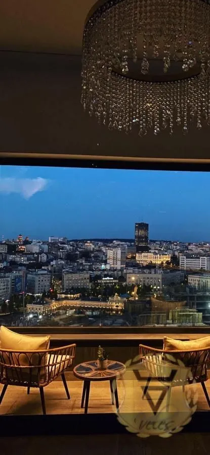 Izdavanje, trosoban stan, 90m², Savski Venac, Beograd