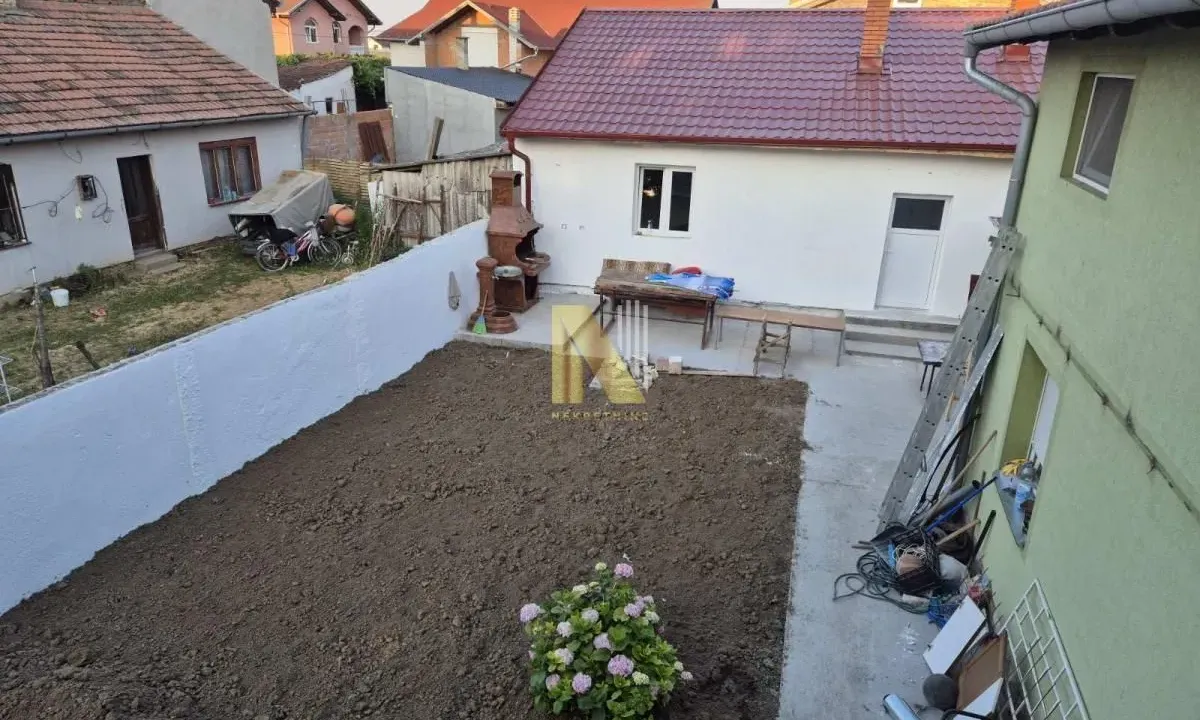 Sale, house, 441m², Veternik, Novi Sad Sve Podlokacije