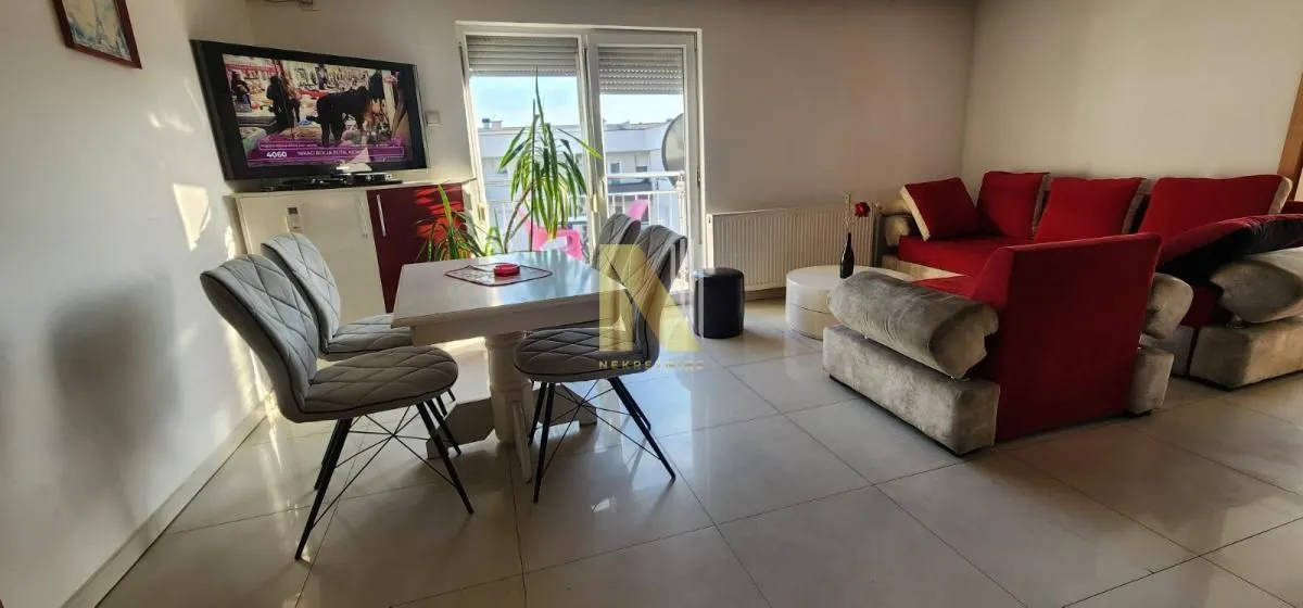 Izdavanje, trosoban stan, 60m², Petrovaradin, Novi Sad