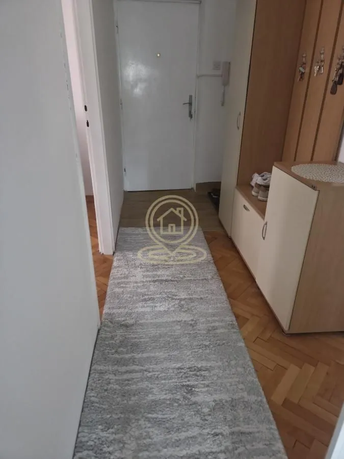 Prodaja, trosoban stan, 65m², Medijana, Niš
