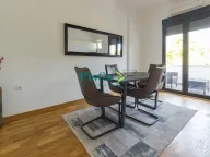 Izdavanje, jednosoban stan, 68m², Centar, Podgorica - image 10