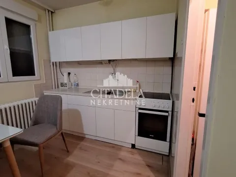 Rent, one bedroom apartment, 45m², Kanarevo Brdo, Beograd - image 1