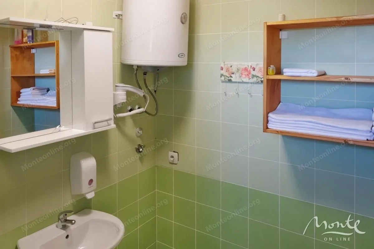 Sale, office space, 480m², Borje, Žabljak