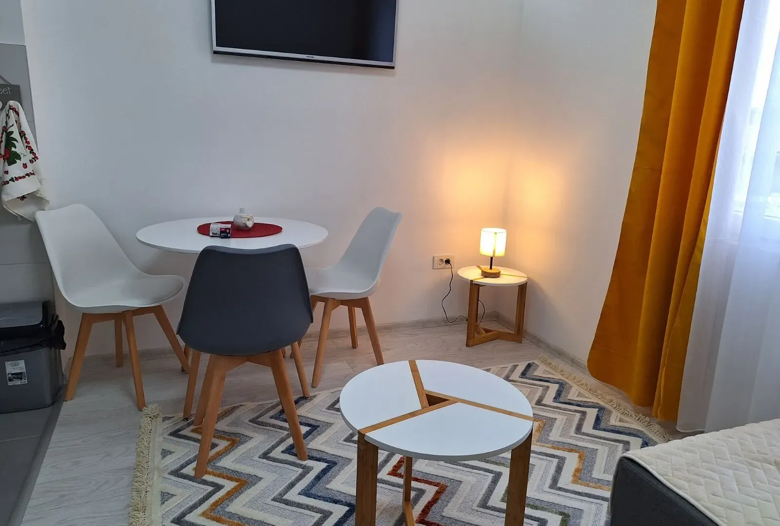 Izdavanje, jednosoban stan, 30m², Drač, Podgorica