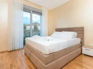 Sale, one bedroom apartment, 55m², Bečići, Budva - image 2
