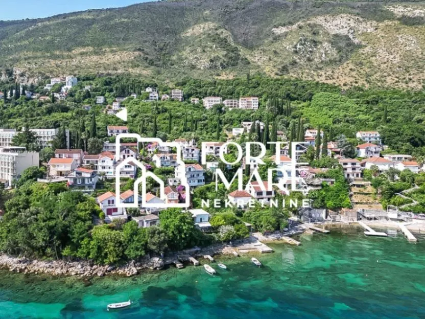 Prodaja, kuća, 110m², Njivice, Herceg Novi