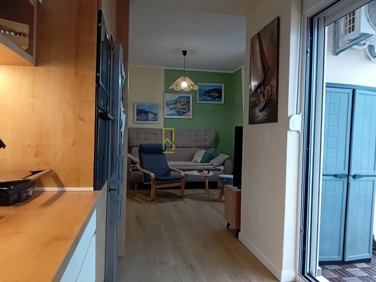 Prodaja, dvosoban stan, 70m², Herceg Novi, Crna Gora