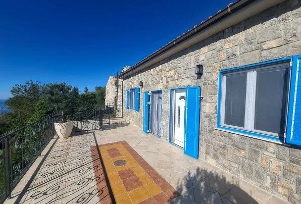 Sale, house, 219m², Reževići, Budva