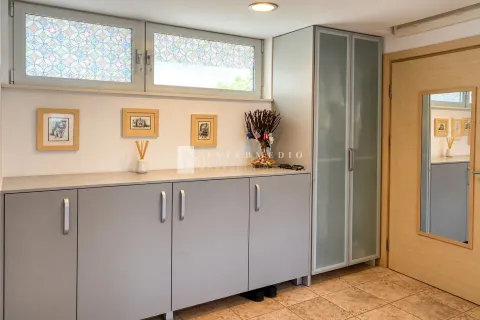 Prodaja, dvosoban stan, 74m², Dobrota, Kotor - image 12