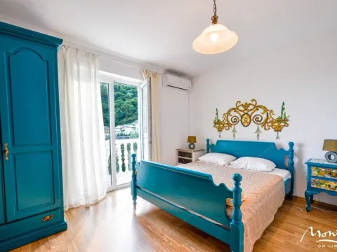 Prodaja, kuća, 288m², Budva, Crna Gora - image 20