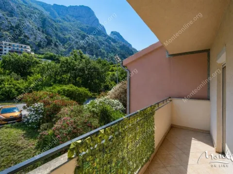 Sale, three bedroom apartment, 88m², Dobrota, Kotor - image 35