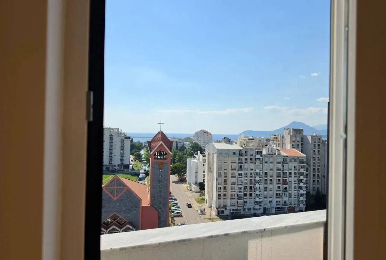 Sale, one bedroom apartment, 57m², Centar, Bar