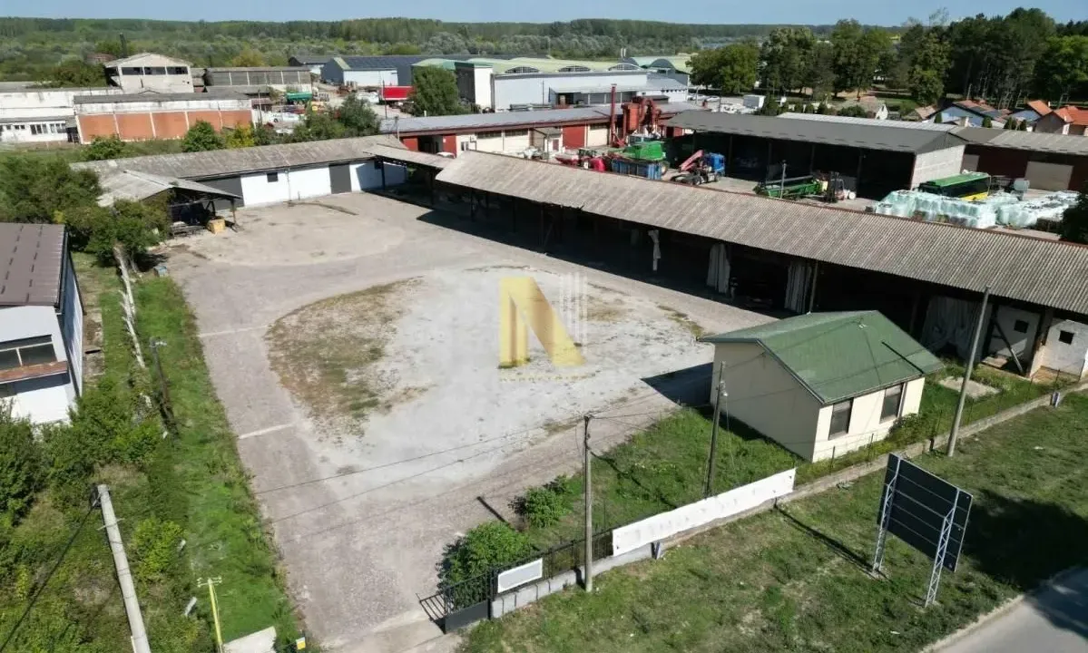 Izdavanje, poslovni prostor, 302m², Mišar, Šabac