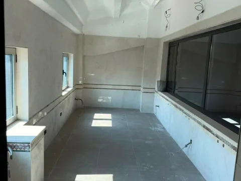 Rent, office space, 310m², Stari Aerodrom, Podgorica - image 12