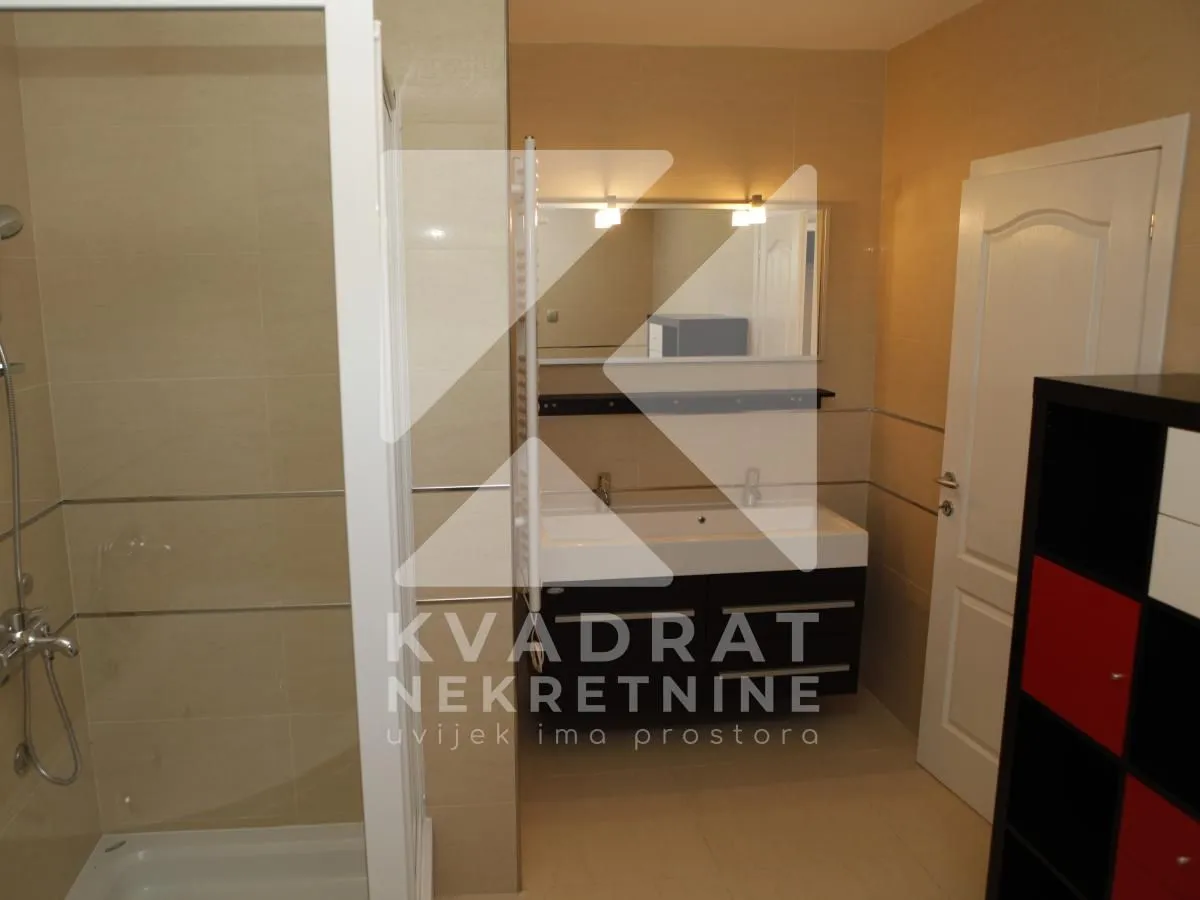 Rent, house, 250m², Donji Kokoti, Podgorica