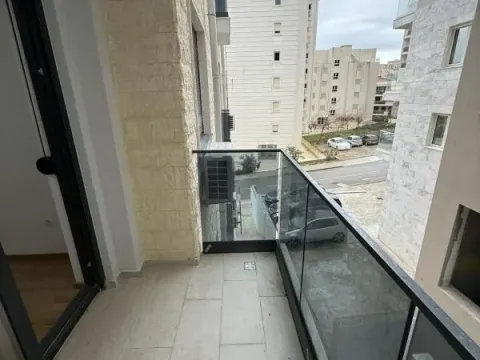 Sale, one bedroom apartment, 38m², Bečići, Budva - image 5