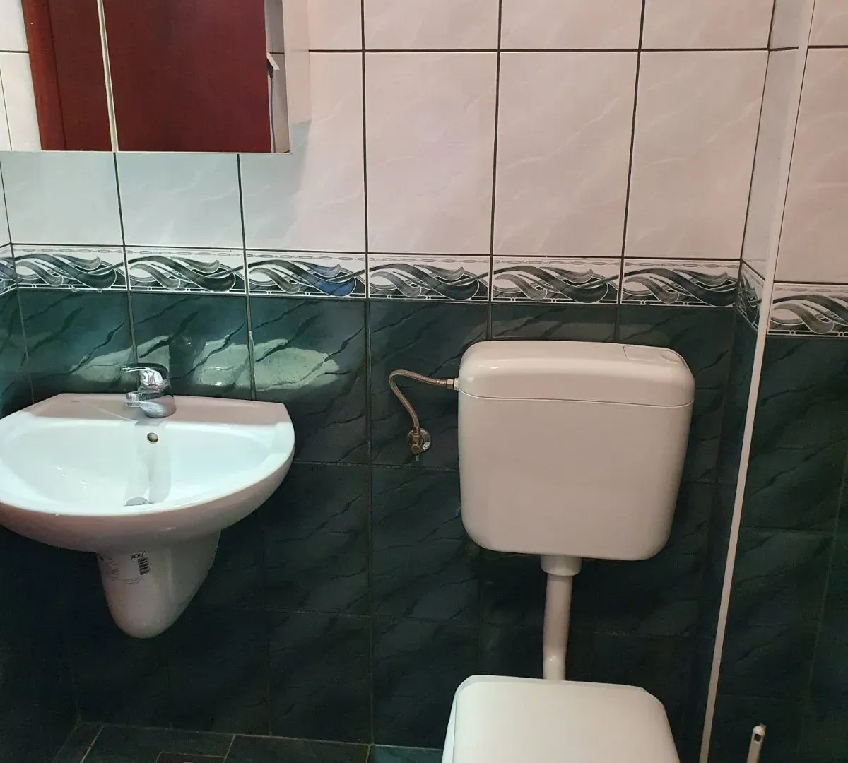 Izdavanje, jednosoban stan, 35m², Kumbor, Herceg Novi