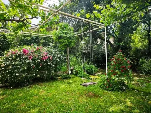 Sale, house, 350m², Vranići, Podgorica - image 14