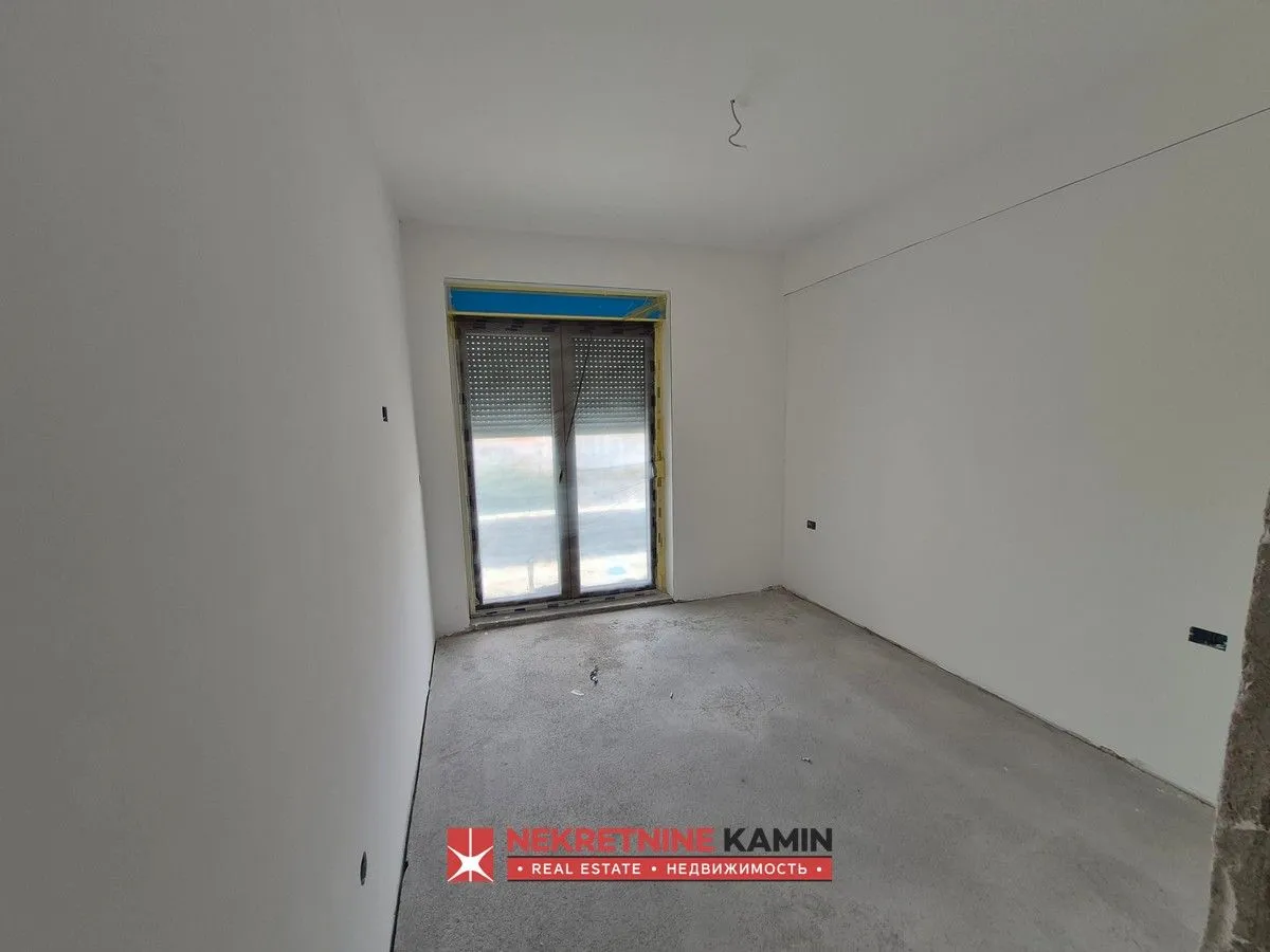 Prodaja, jednosoban stan, 42m², Podkošljun, Budva