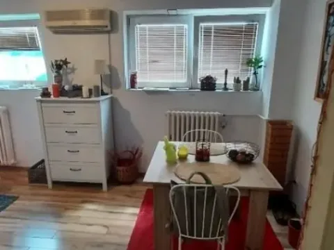 Prodaja, dvosoban stan, 53m², Skojevsko Naselje, Beograd - image 3