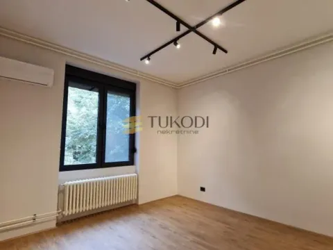 Prodaja, trosoban stan, 100m², Stari grad, Novi Sad - image 14