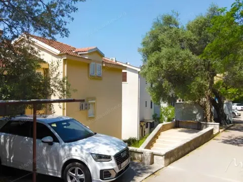 Prodaja, jednosoban stan, 69m², Petrovac, Budva - image 10