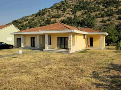 Prodaja, kuća, 200m², Podgorica, Crna Gora - image 5