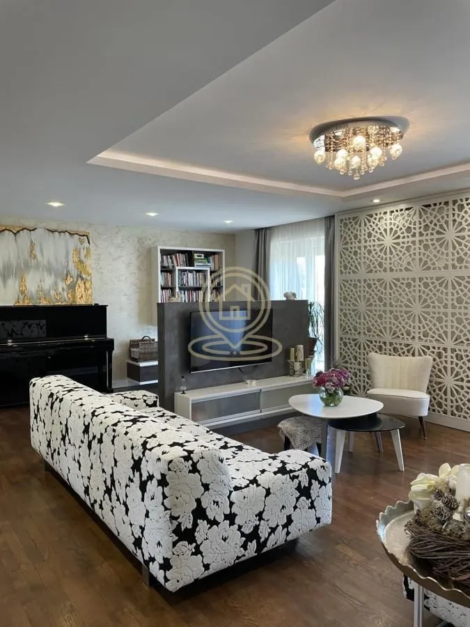 Izdavanje, četvorosoban stan, 120m², Telep, Novi Sad Sve Podlokacije