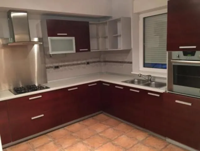 Izdavanje, stan, 300m², Autokomanda, Voždovac Sve Podlokacije