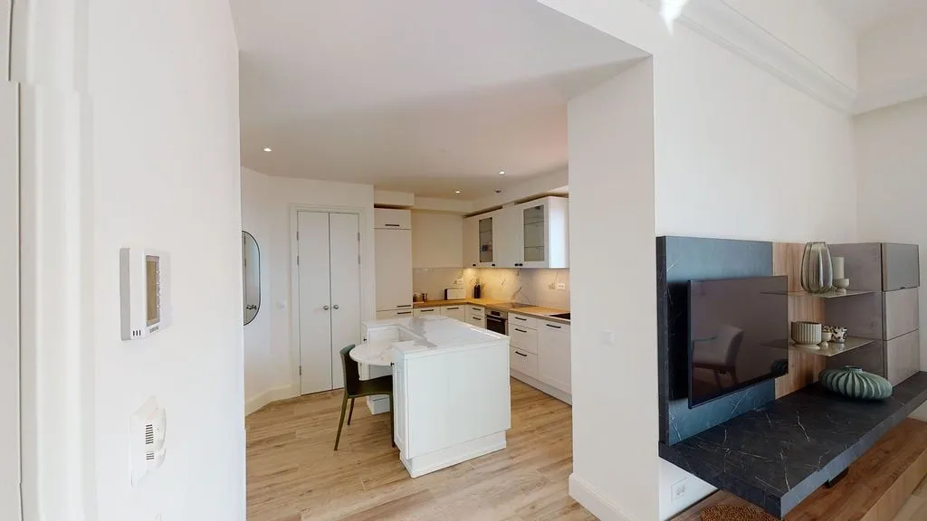 Prodaja, dvosoban stan, 74m², Tivat, Crna Gora