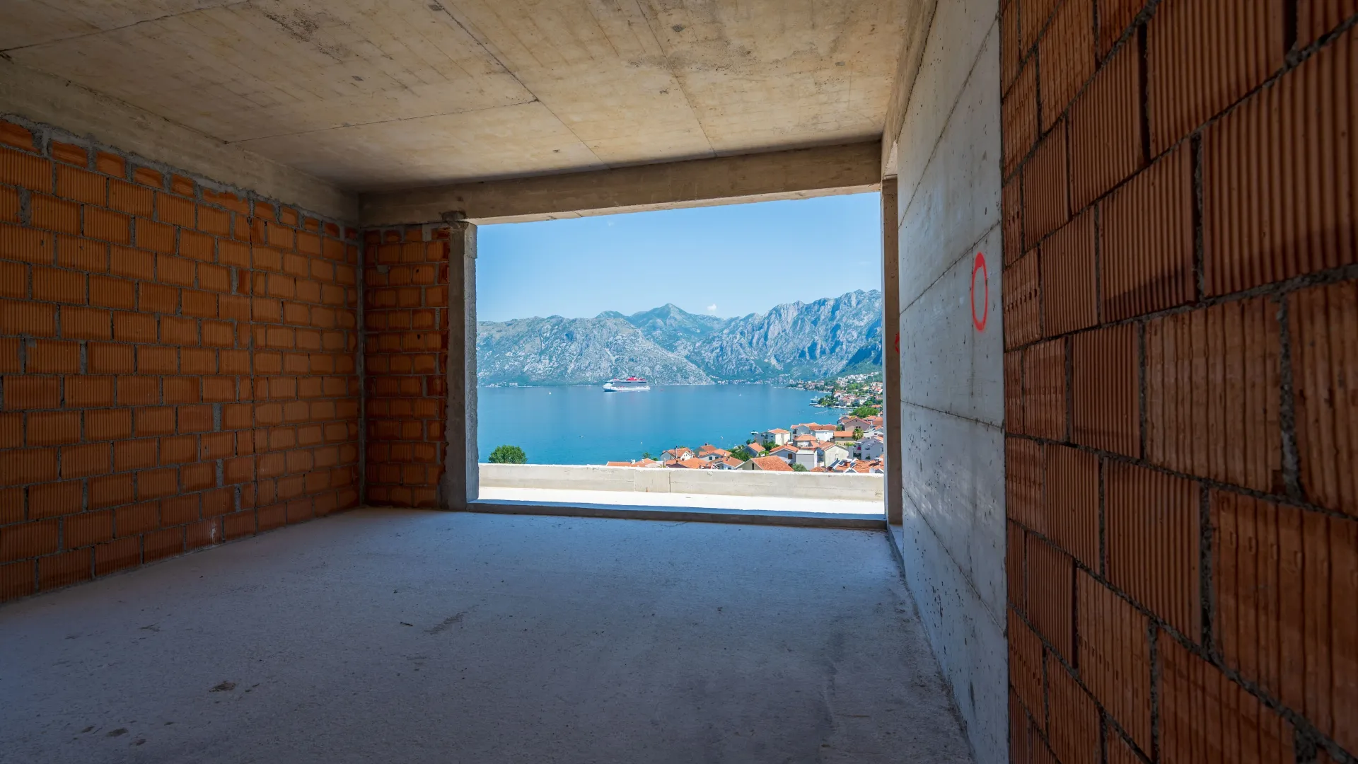 Prodaja, jednosoban stan, 47m², Dobrota, Kotor