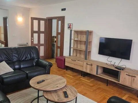 Izdavanje, stan, 75m², Zabjelo, Podgorica