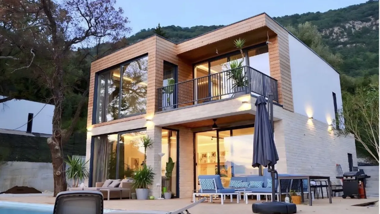 Sale, house, 176m², Tivat, Crna Gora