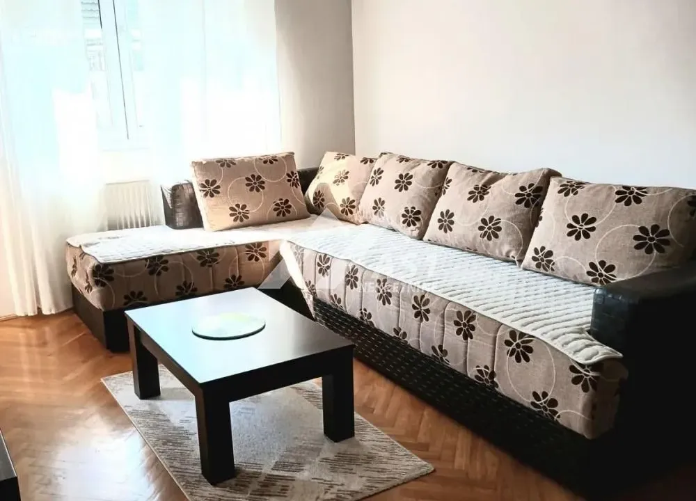 Izdavanje, dvosoban stan, 41m², Socijalno, Novi Sad Sve Podlokacije