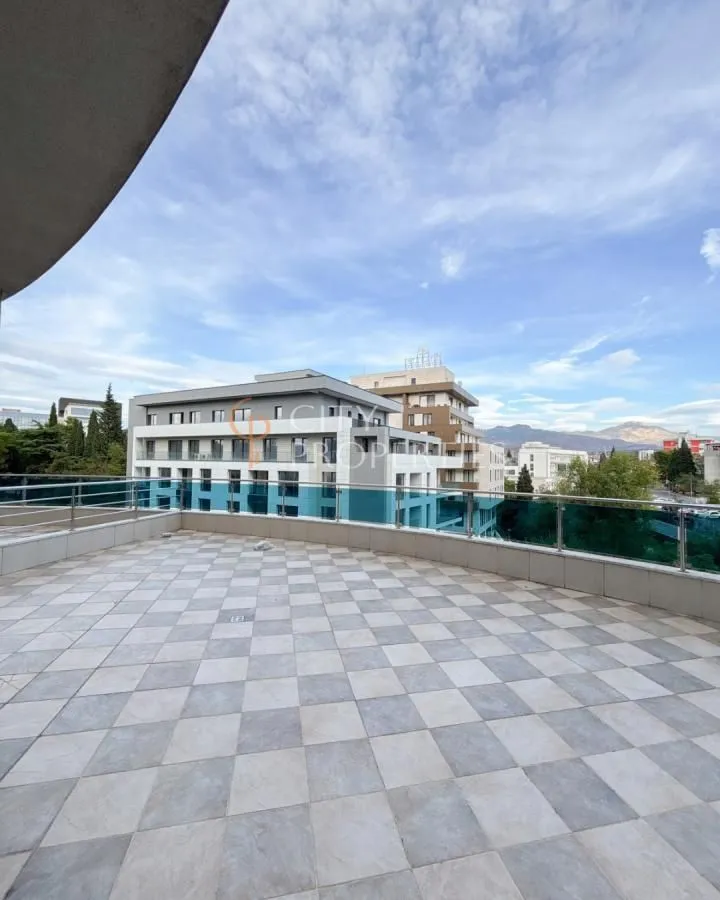 Rent, apartment, 100m², Centar, Podgorica