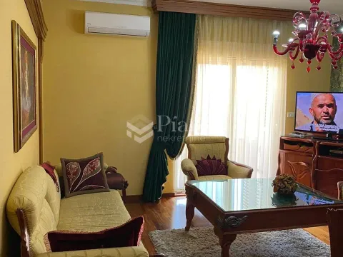 Rent, two bedroom apartment, 69m², City Kvart, Podgorica - image 3