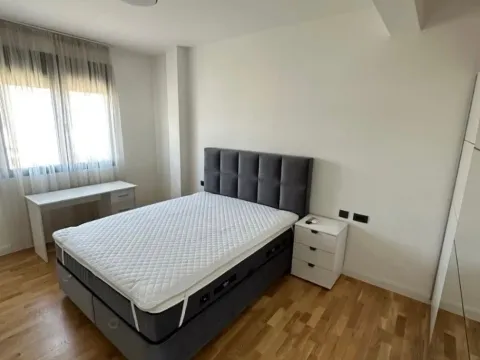 Izdavanje, trosoban stan, 130m², Dalmatinska ulica, Podgorica - image 7