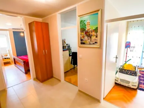 Sale, three bedroom apartment, 112m², Makedonsko naselje, Bar - image 4