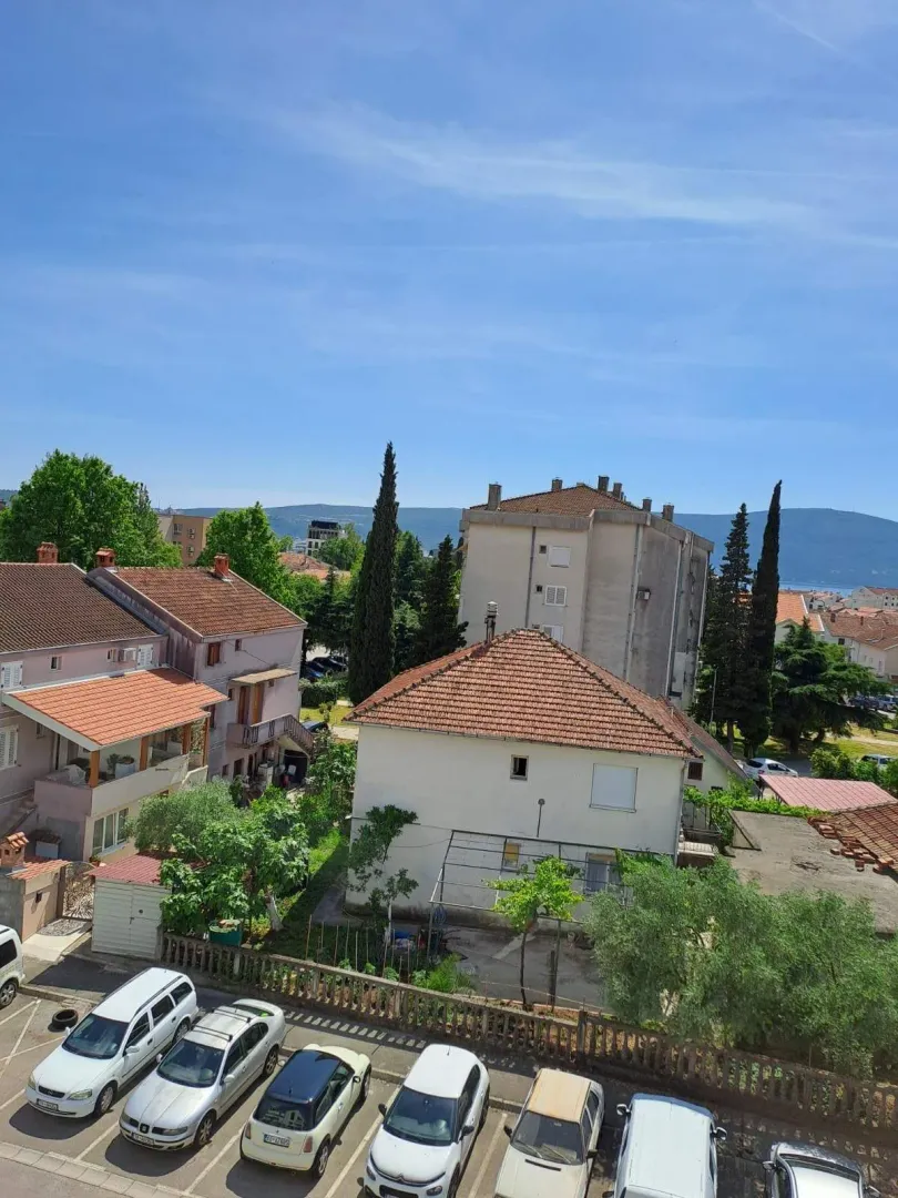 Rent, three bedroom apartment, 100m², Tivat, Crna Gora