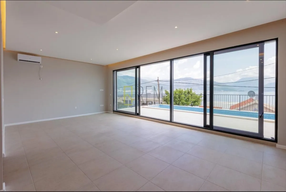Prodaja, kuća, 200m², Krašići, Tivat