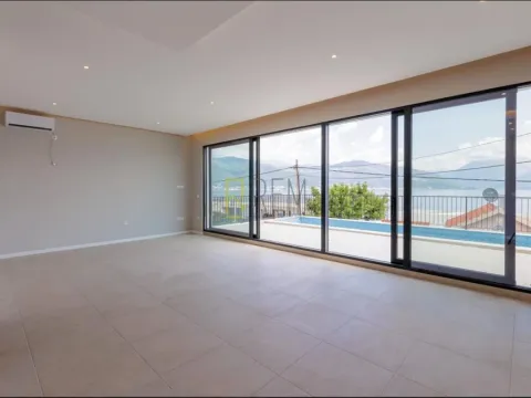 Sale, house, 200m², Krašići, Tivat - image 8