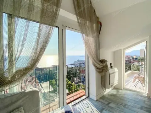 Sale, four bedroom apartment, 98m², Sveti Stefan, Budva - image 6