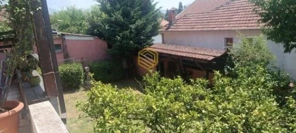 Rent, house, 300m², Masline, Podgorica