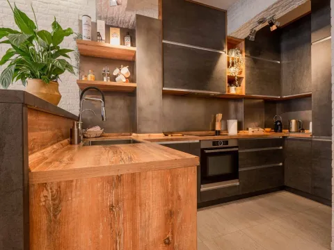 Sale, three bedroom apartment, 132m², Škaljari, Kotor - image 10