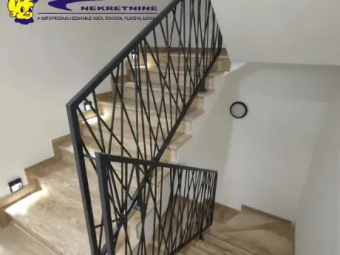 Prodaja, kuća, 181m², Sremska Kamenica, Petrovaradin - image 13