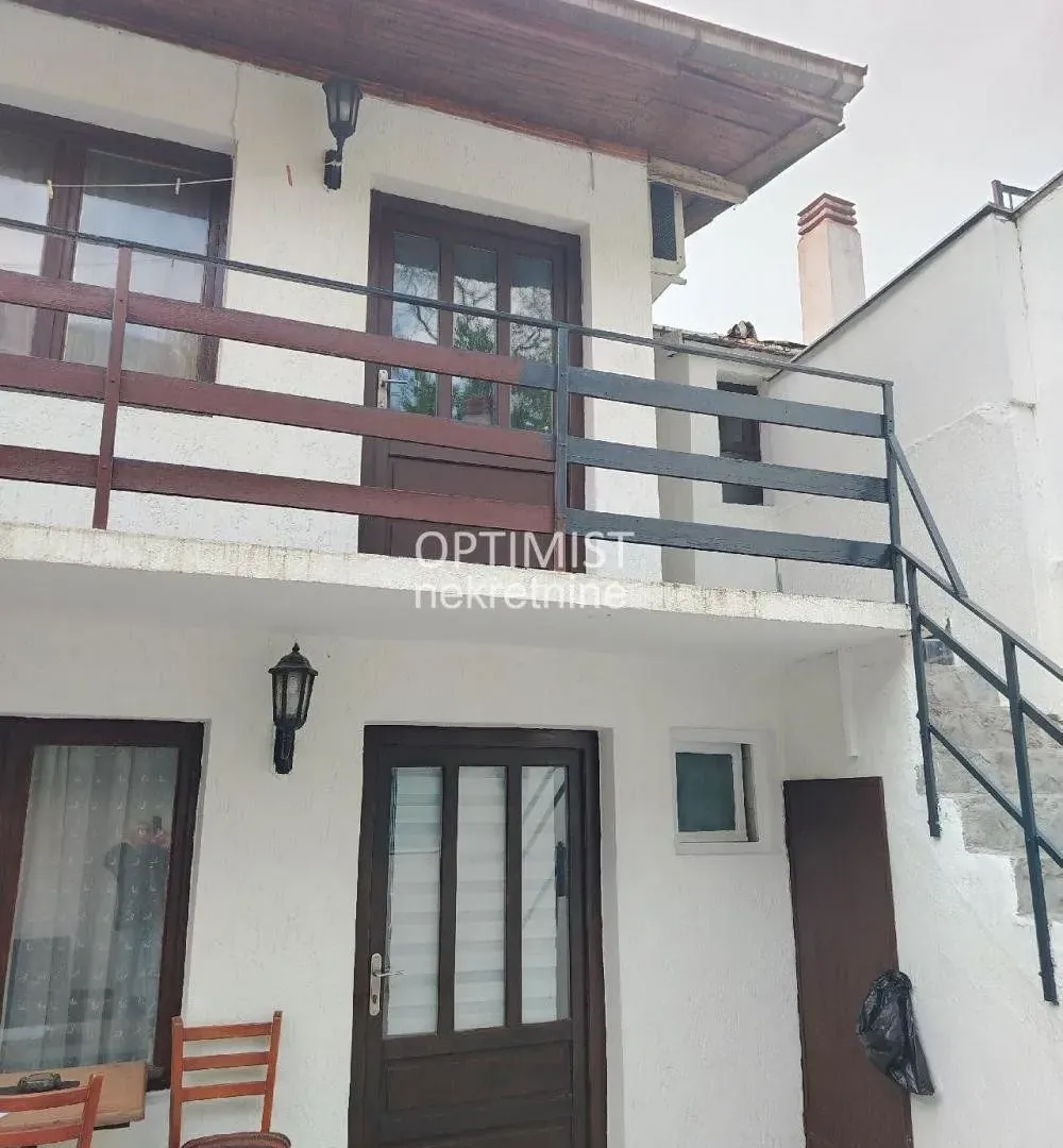 Prodaja, kuća, 110m², Centar Sve Podlokacije, Beograd