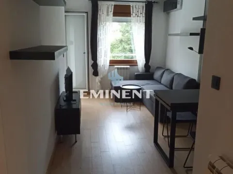 Stan in Crveni Krst