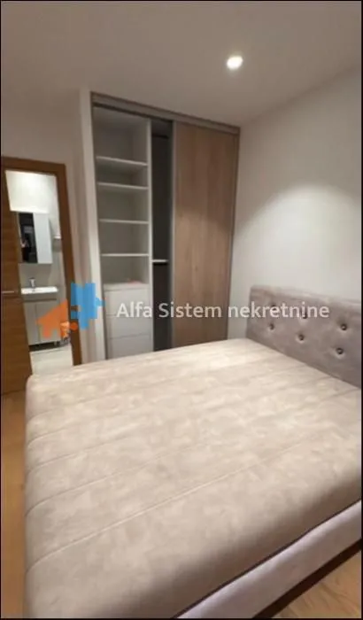 Izdavanje, dvosoban stan, 65m², Stari Grad, Beograd